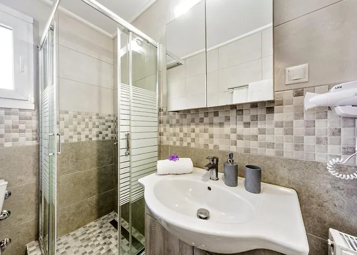 Lydia House, Corfu * Pouládes