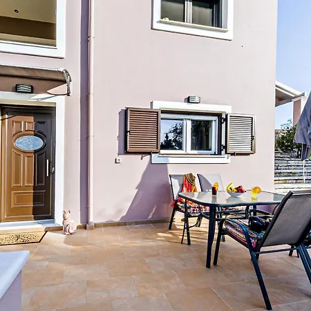 Lydia House, Corfu Pouládes
