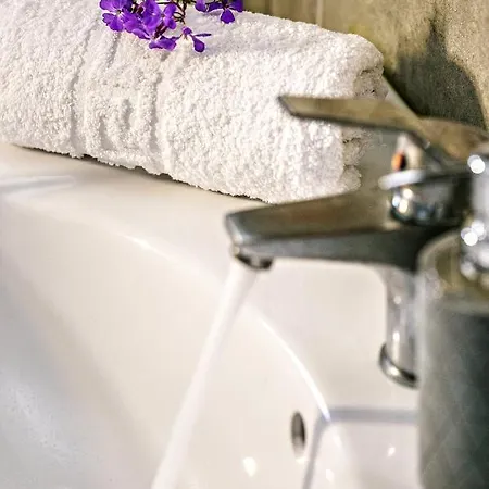 Lydia House, Corfu 公寓 Pouládes